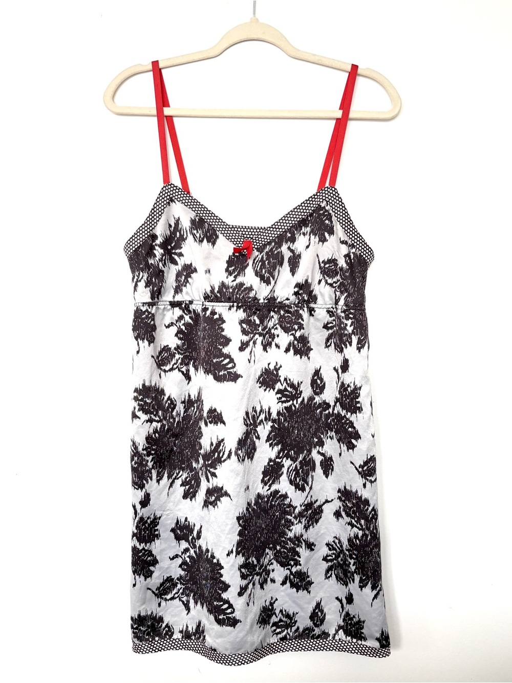 Gilligan & O'Malley Black and White Floral Chemise with Red Straps Size Small